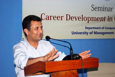 Ali Malik lectures at UMT